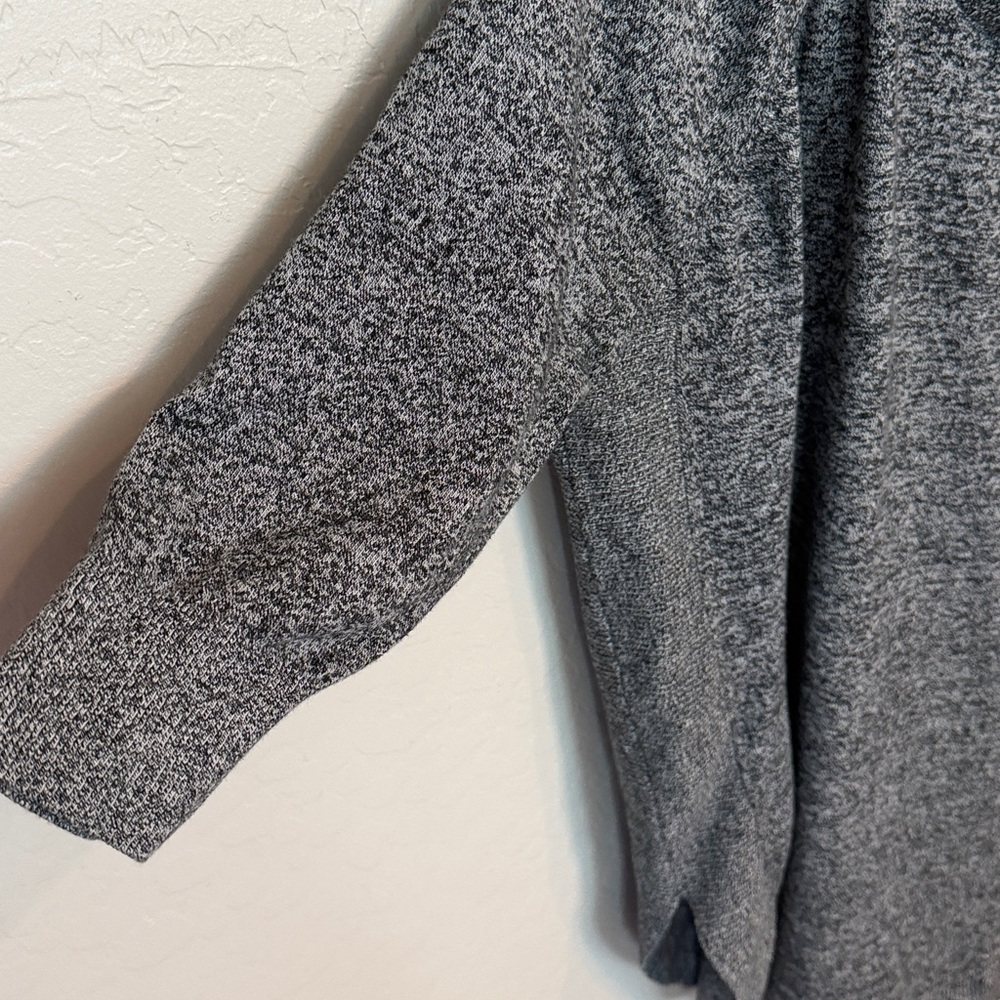 Express Crossback Sweater - Picture 4 of 10